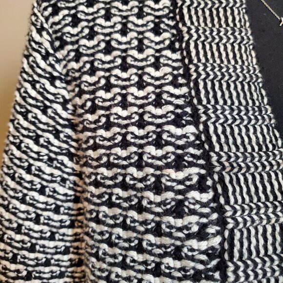 Talbot Black and White threaded, knitted high-quality sweater - Picture 3 of 4